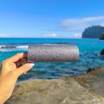 PandaFit Minirolle 15 cm in Anwendung – kompakte Faszienrolle für unterwegs und Reisen
